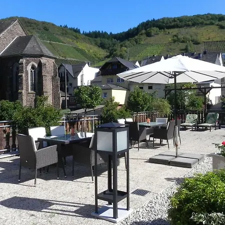 Erich Bremm Mit Moselblick * Neef